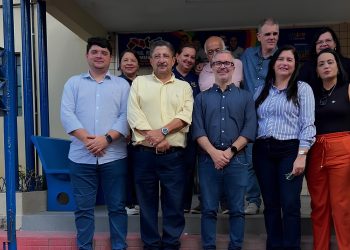 Secretário de Educação de Pernambuco visita reformas em escolas estaduais de Gravatá