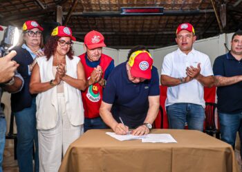 Prefeito Joselito Gomes sanciona doação de terrenos para construção de 384 moradias populares em Gravatá