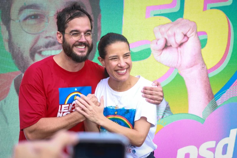 Túlio Gadêlha, pré-candidato ao Senado Federal por Pernambuco pelo PSD, ao lado de Raquel Lyra.
