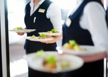 Cursos gratuitos do Qualifica Tur têm inscrições prorrogadas em Gravatá; veja detalhes