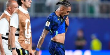 Seleção Brasileira confirma lesão de Raphinha e retorno na Copa do Mundo é incerto