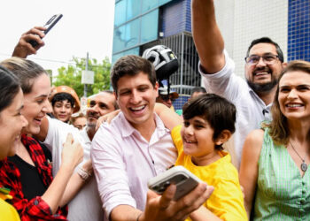Eleições 2026: João Campos visita Gravatá durante agenda de pré-campanha no São João