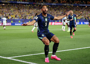 Matheus Cunha faz dois, Brasil vence Haiti e conquista primeira vitória na Copa do Mundo